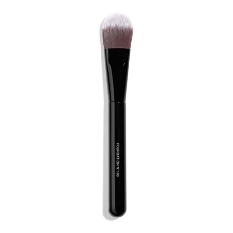 chanel pinceau fond de teint foundation brush